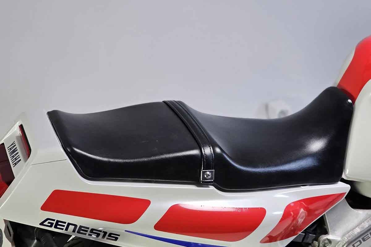 米国オンラインオークションに出品、落札された1989年式ヤマハ「FZR1000」