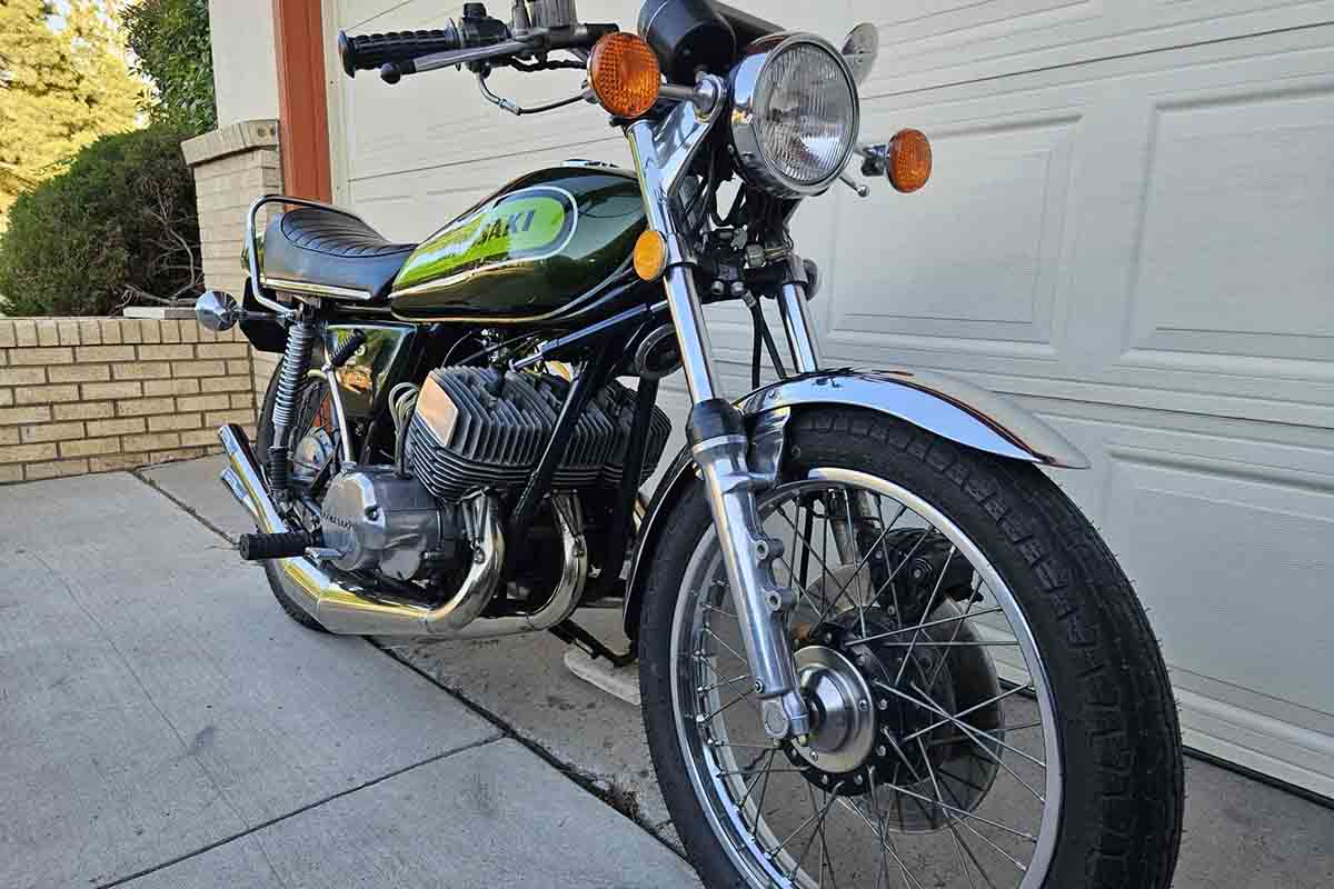 米国オークションに出品され落札された1974年式カワサキ「H1マッハIII」