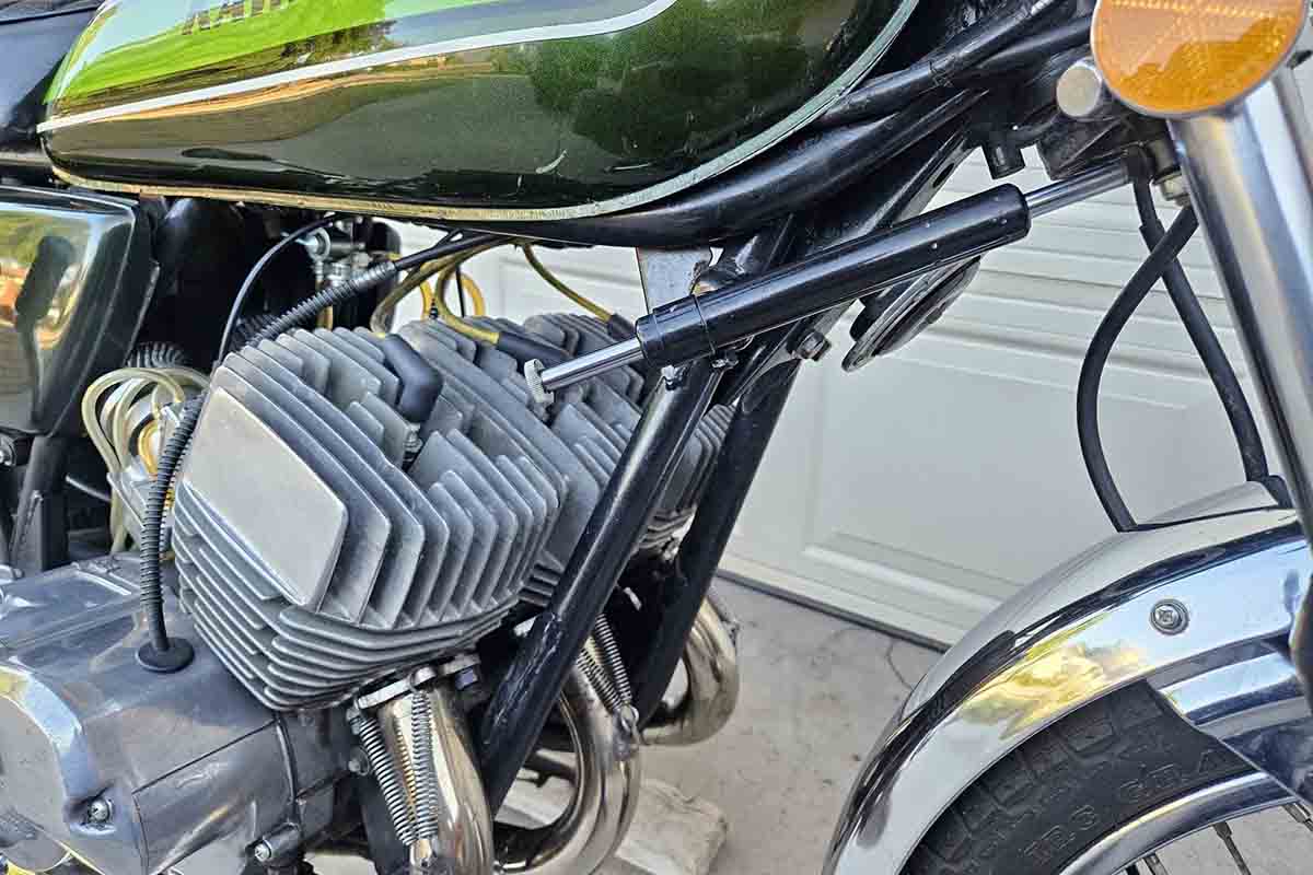 米国オークションに出品され落札された1974年式カワサキ「H1マッハIII」