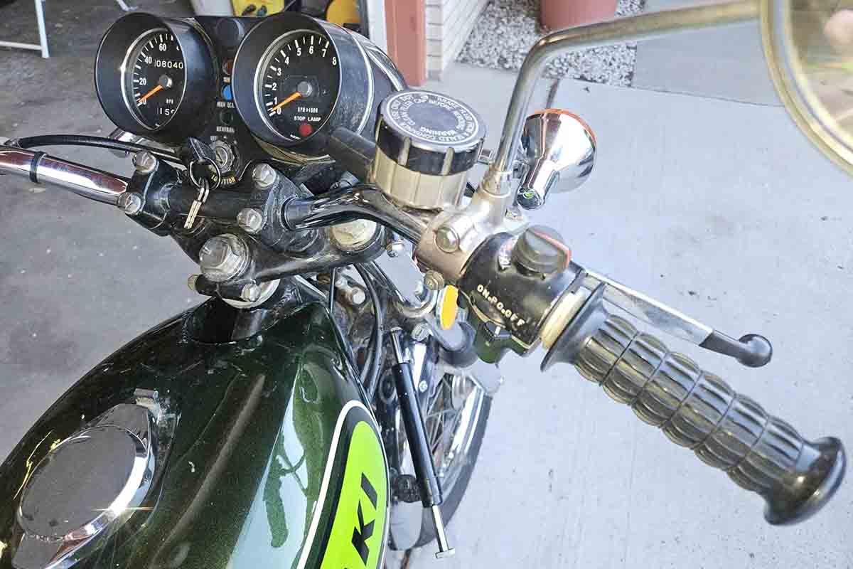 米国オークションに出品され落札された1974年式カワサキ「H1マッハIII」
