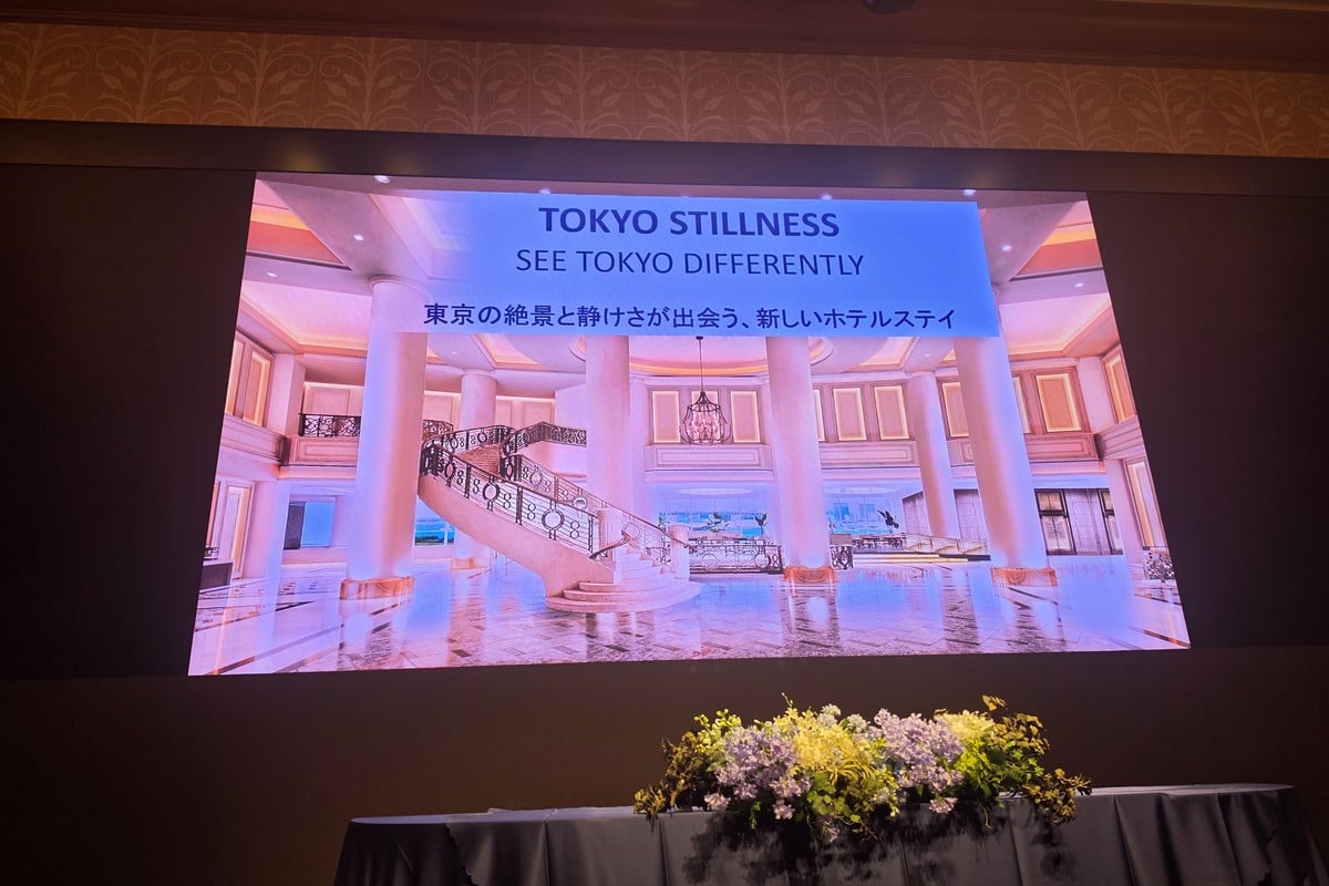 リニューアルの軸として掲げられた「TOKYO STILLNESS/SEE TOKYO DIFFERENTLY」。東京の絶景と静けさを結び直すことで、ホテルの体験価値を再定義している