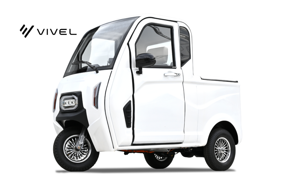 配送や施設利用に最適な「VIVEL TRUCK」