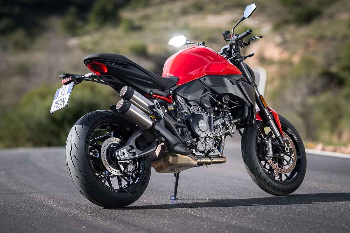 日本上陸したドゥカティ新型「モンスター」