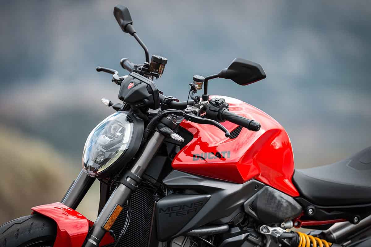 日本上陸したドゥカティ新型「モンスター」