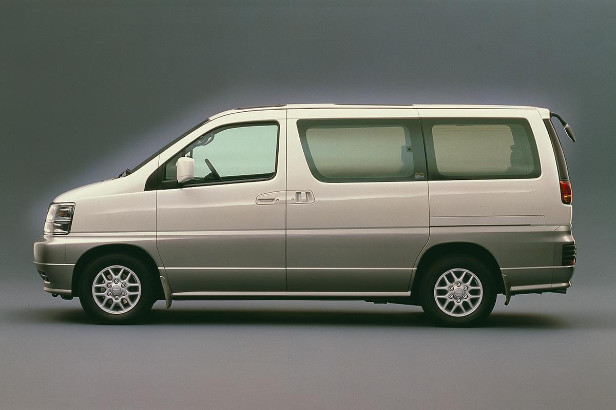 1997年に登場した日産初代「エルグランド」