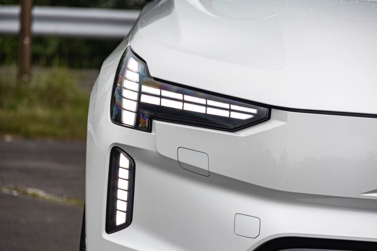ボルボ新型「EX90」