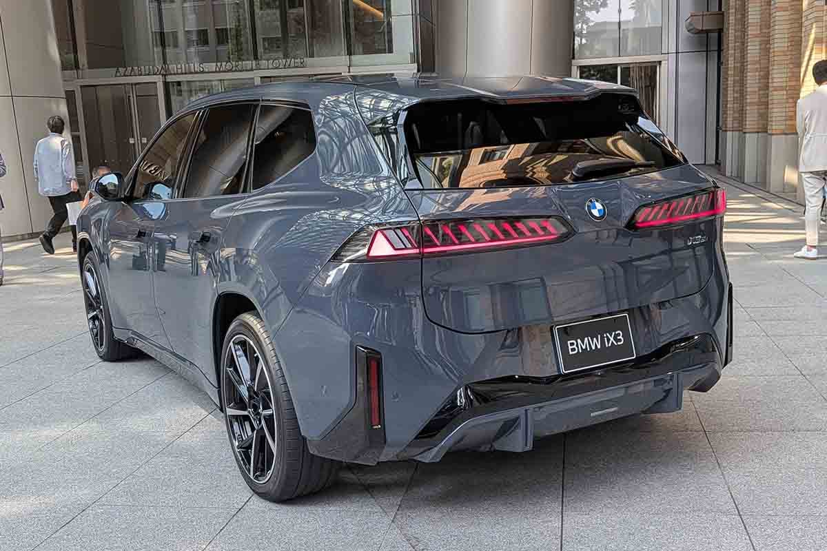 BMW新型「iX3」