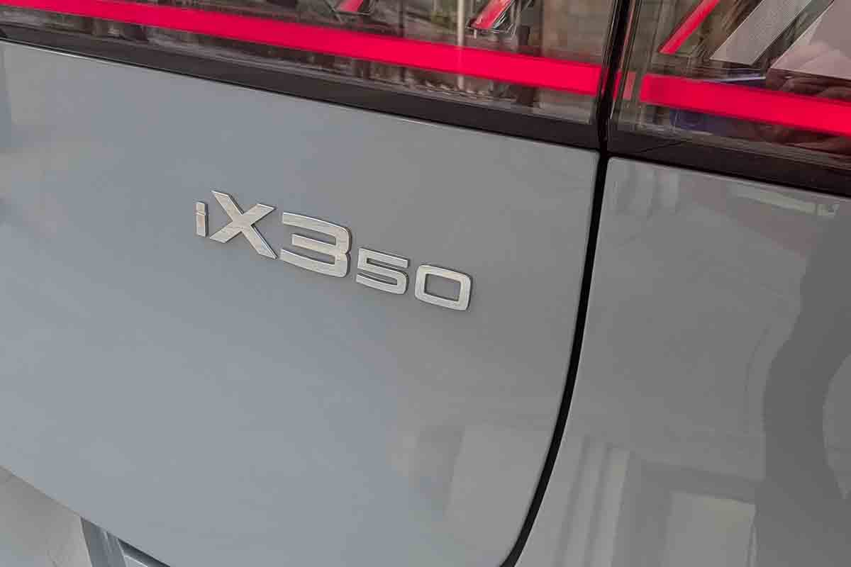 BMW新型「iX3」