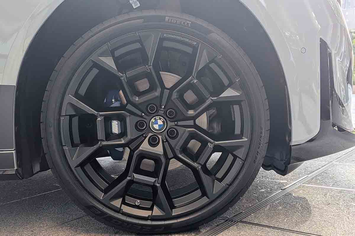 BMW新型「iX3」