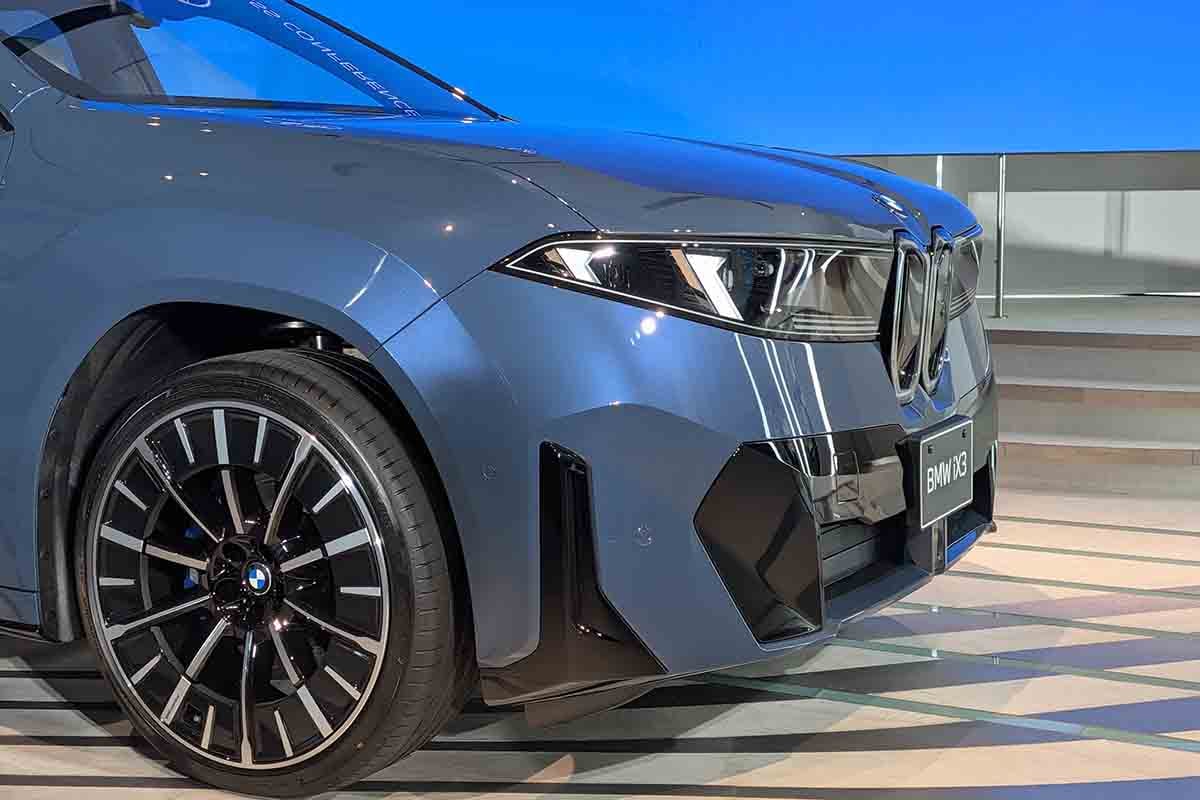 BMW新型「iX3」発表会の様子
