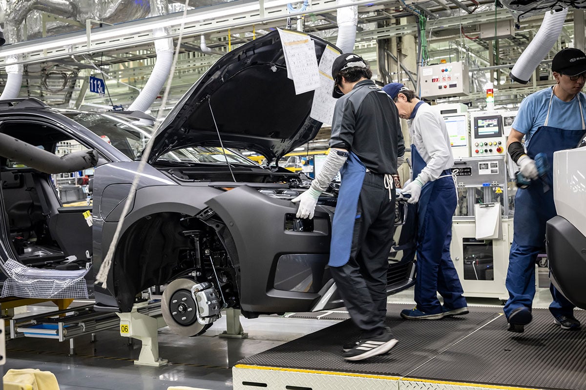 車両組み立て工程