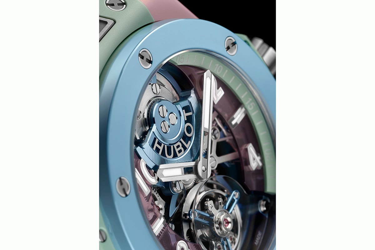 「ウブロ　ビッグ・バン サマー マルチカラー セラミック 42mm」（品番：441.ERG.6610.RX、442万2000円 消費税込、世界限定200本）