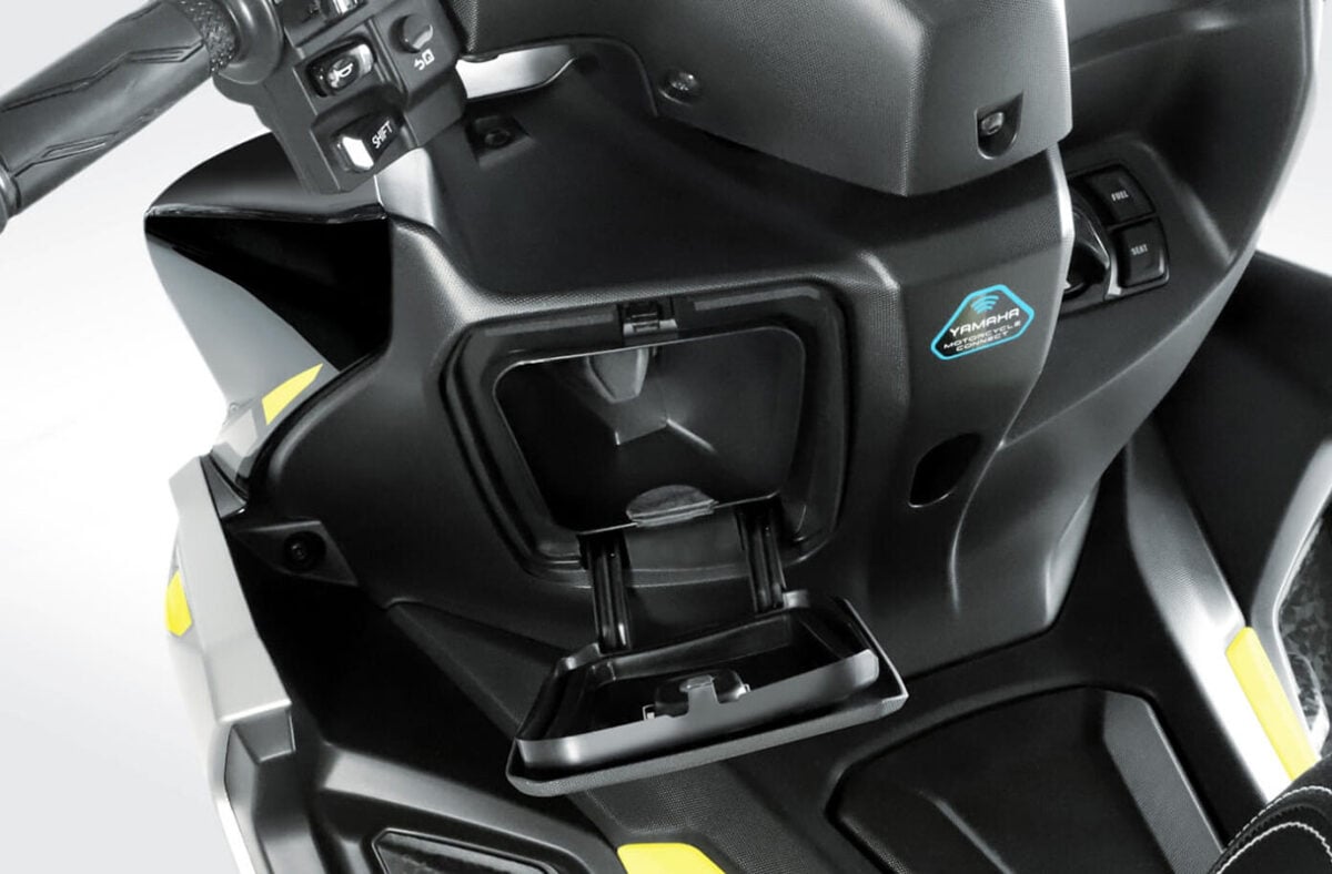 ヤマハ「AEROX ABS」