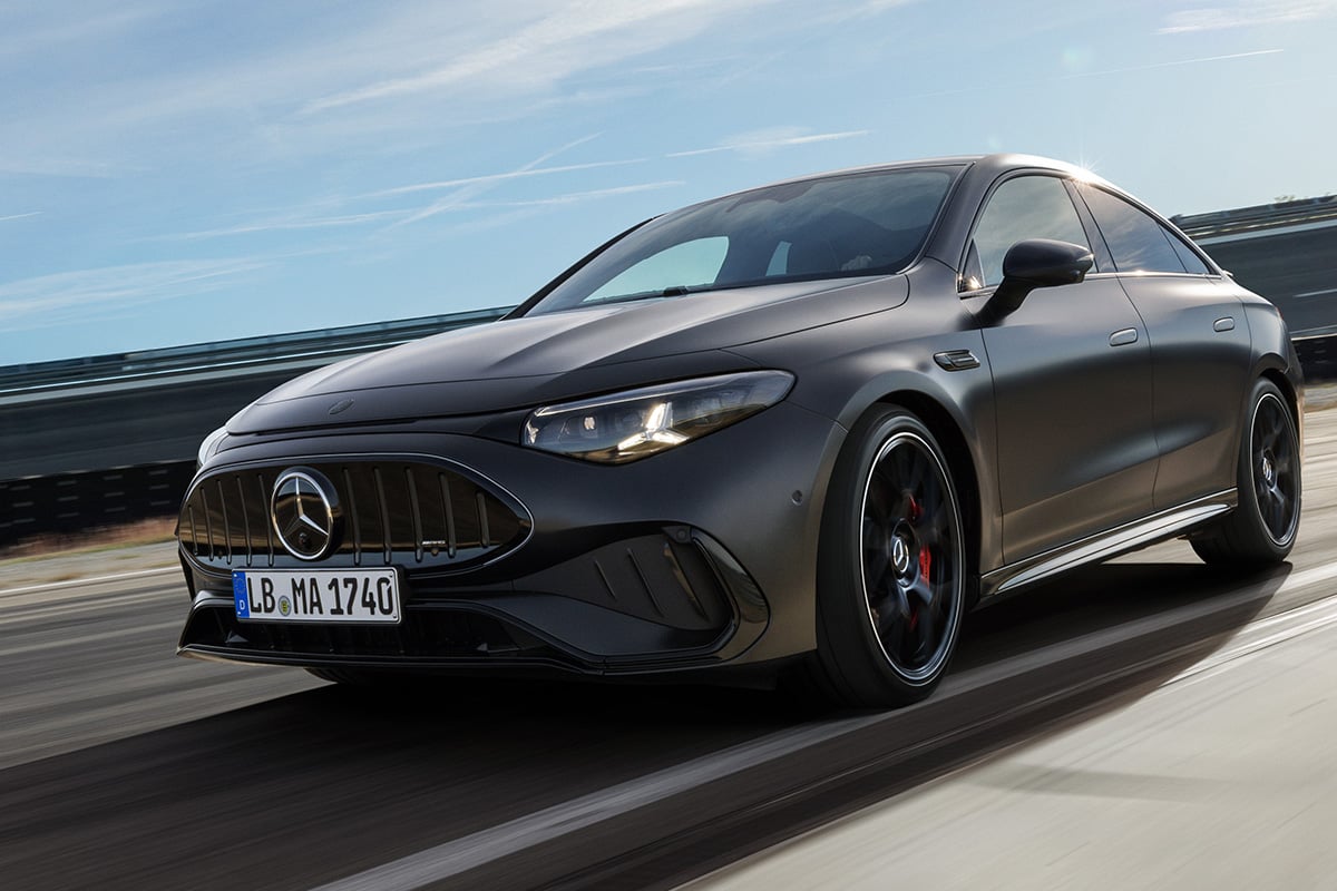 世界初公開されたメルセデスAMG「CLA 45 4MATIC+」