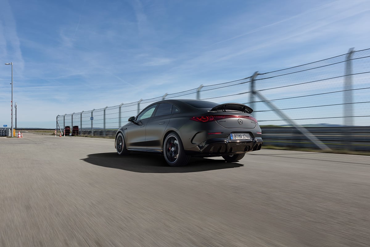 世界初公開されたメルセデスAMG「CLA 45 4MATIC+」
