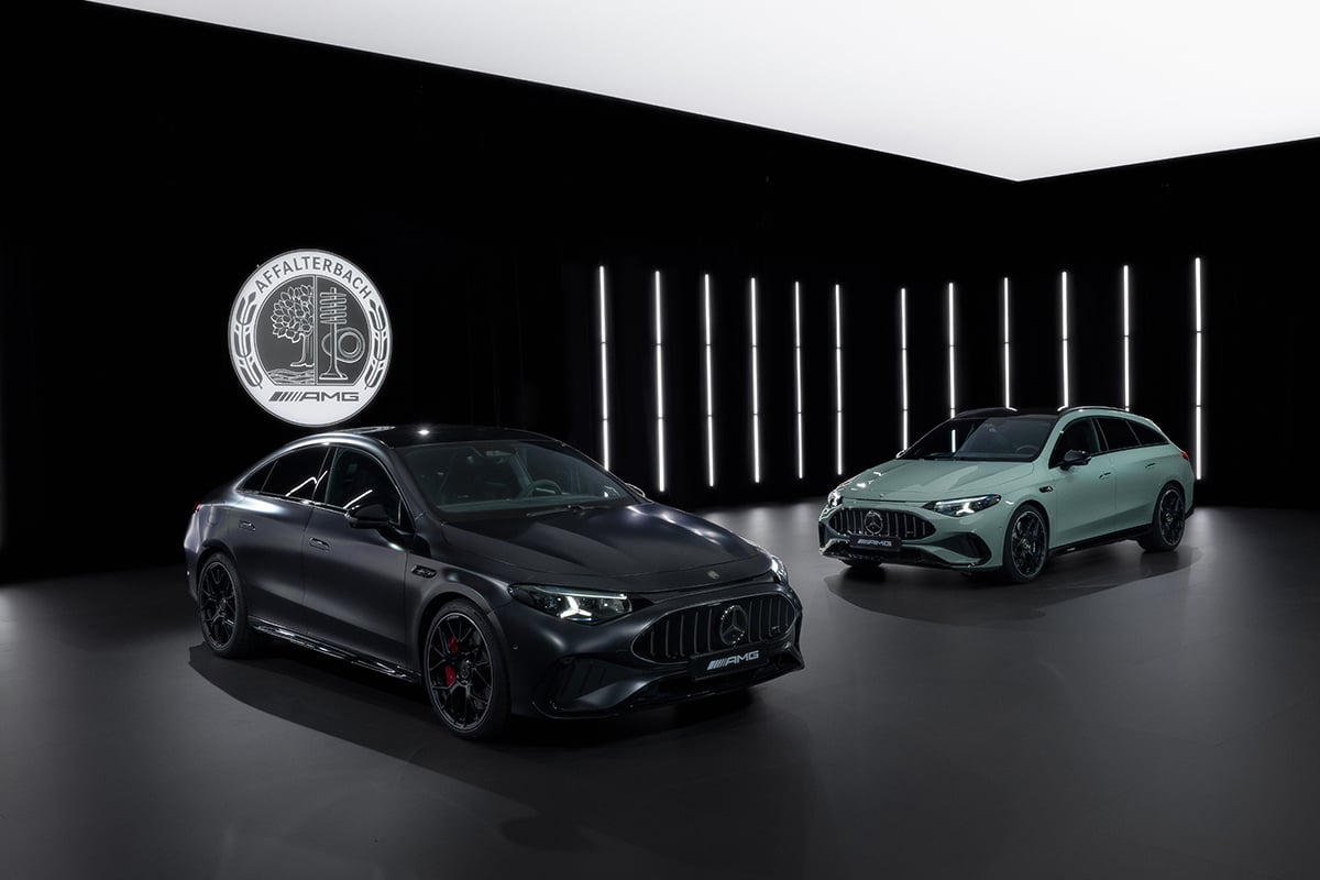 世界初公開されたメルセデスAMG「CLA 45 4MATIC+」と「CLA 45 4MATIC+ シューティングブレーク」