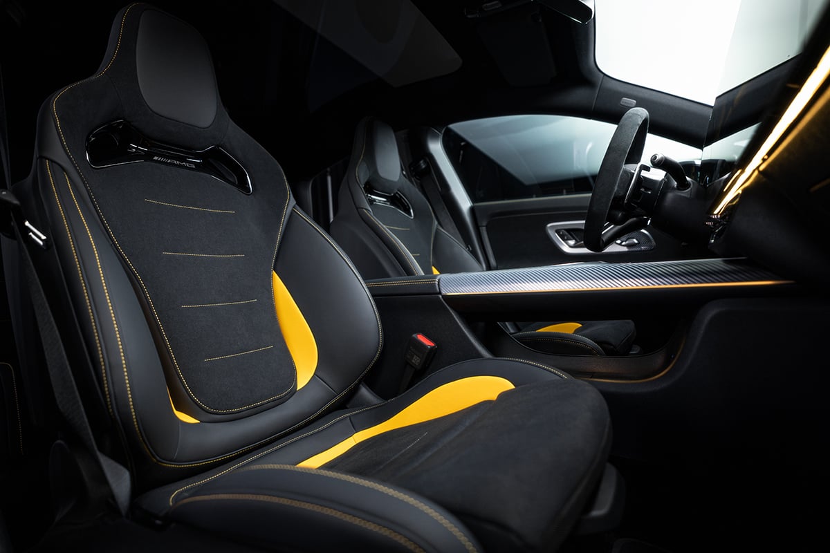 世界初公開されたメルセデスAMG「CLA 45 4MATIC+」