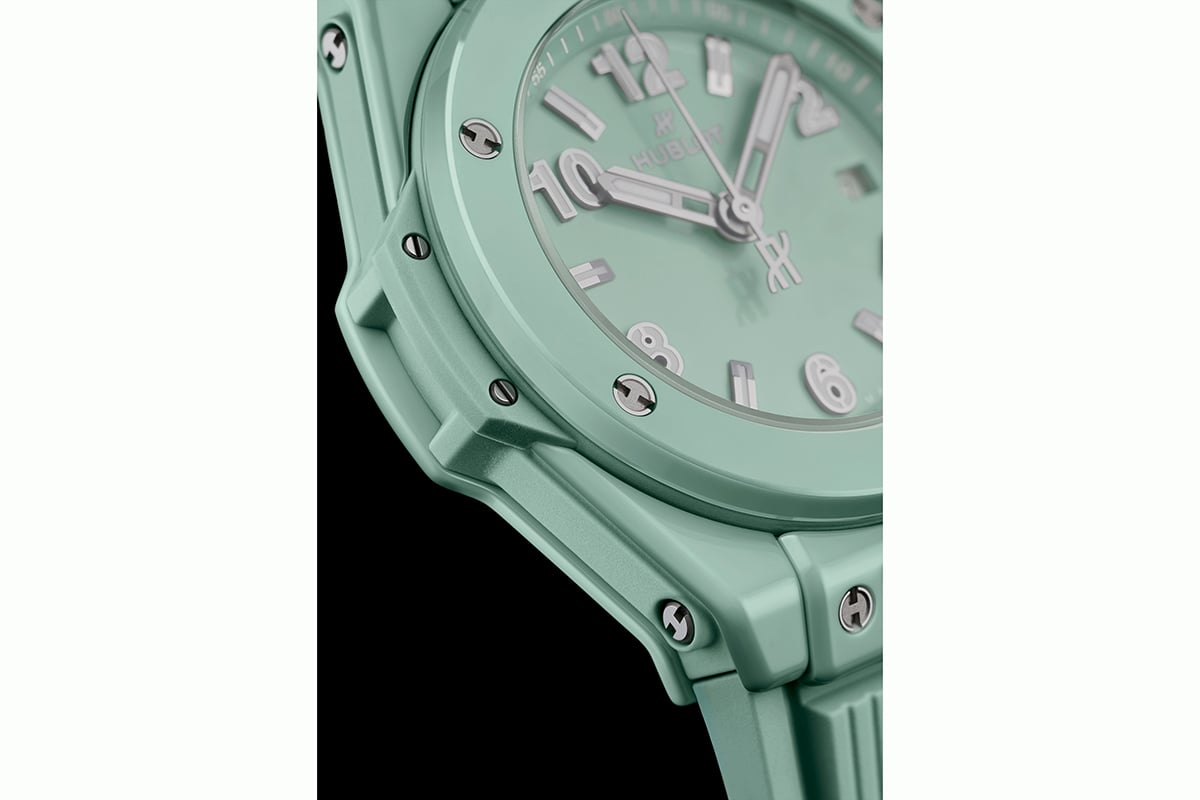 ウブロ　ビッグ・バン ミントグリーン セラミック 33mm」(品番：485.GS.5271.RX、200万2000円 消費税込）