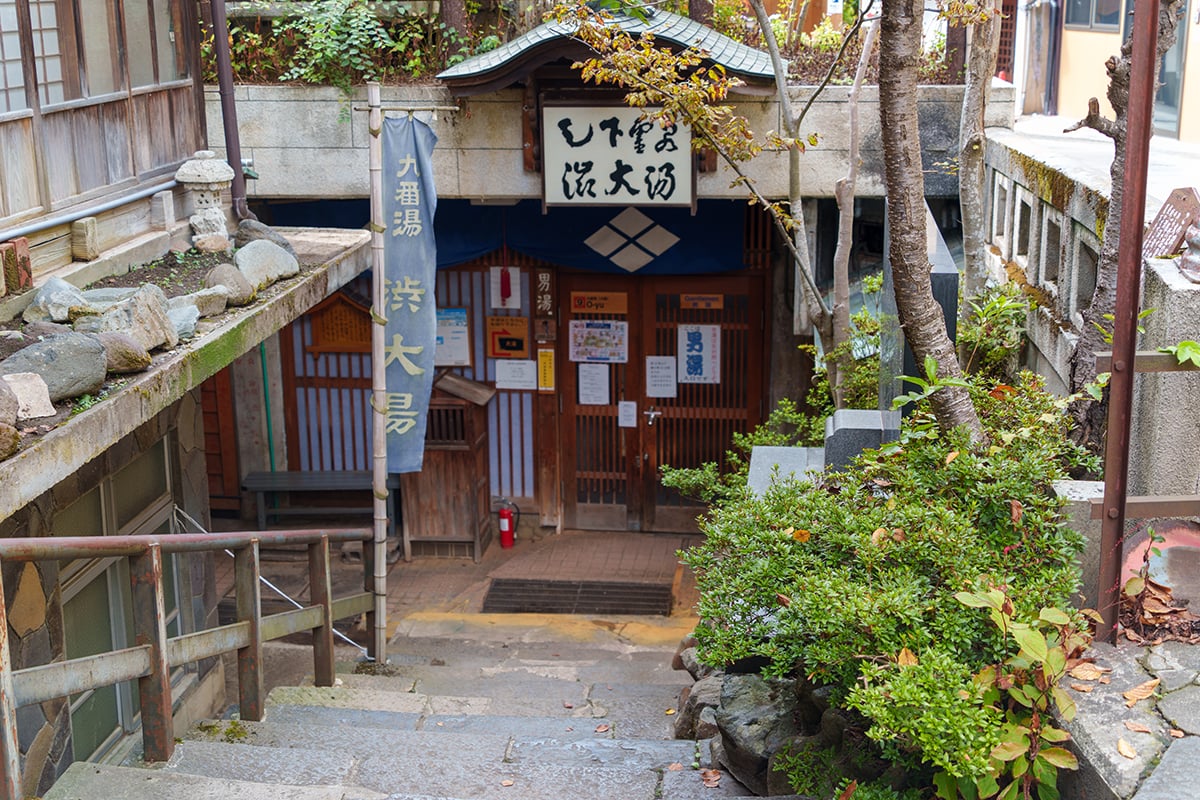 長野県「渋温泉」