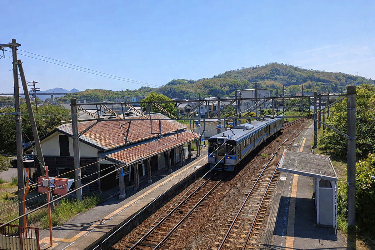 「バラスト」は鉄道の軌道を構成する極めて重要な要素のひとつ