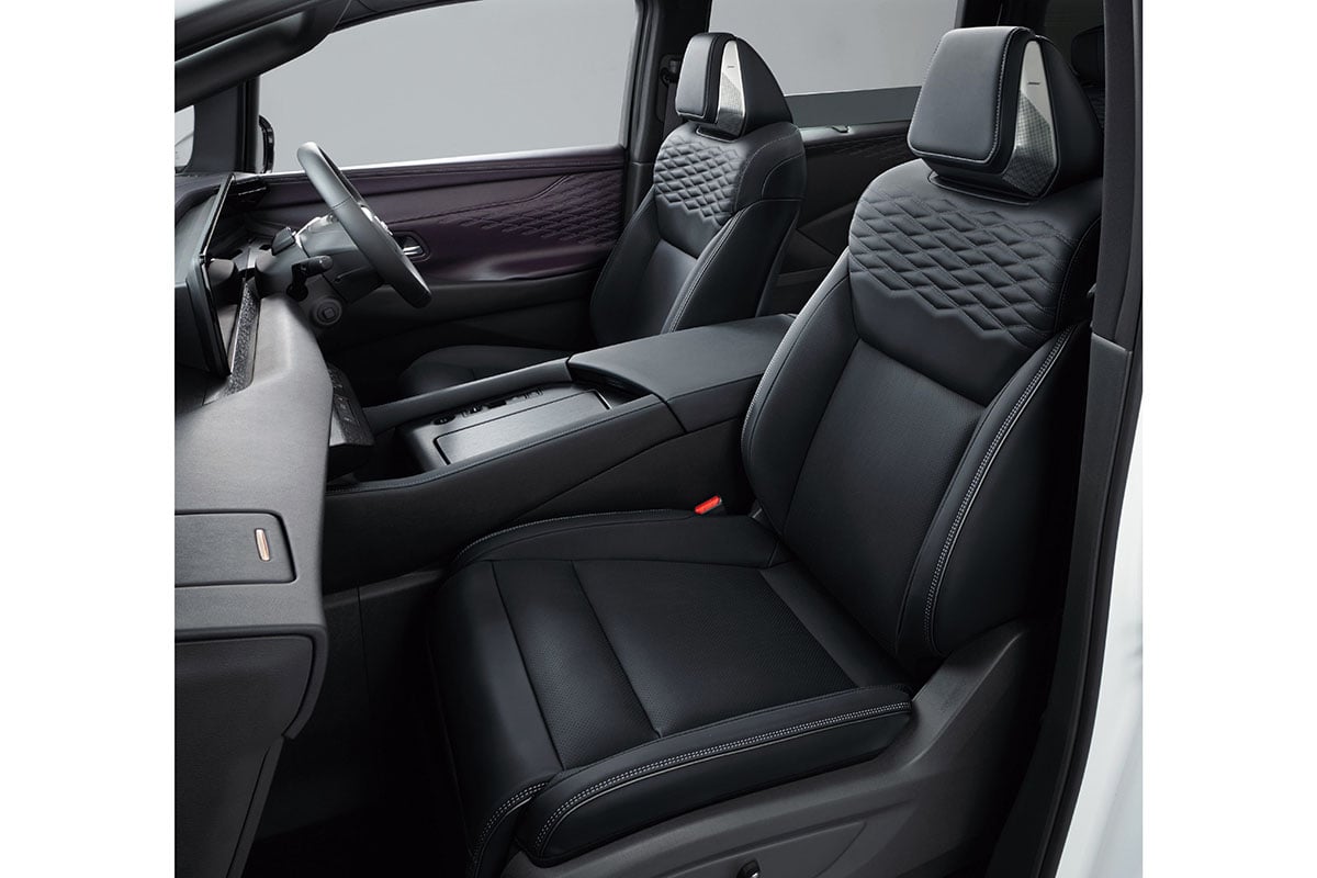 日産 新型「エルグランド AUTECH LINE」