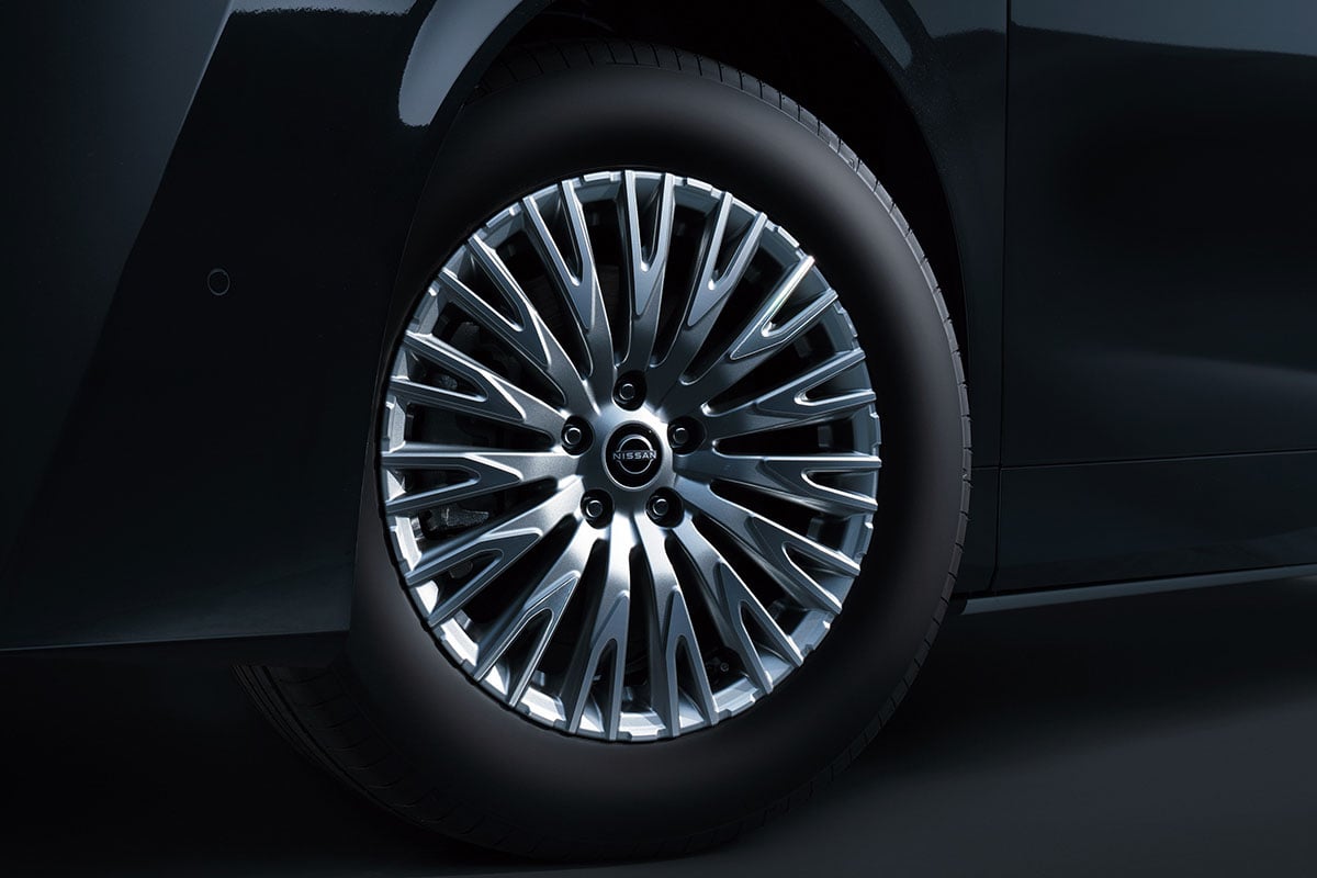 日産 新型「エルグランド VIP」