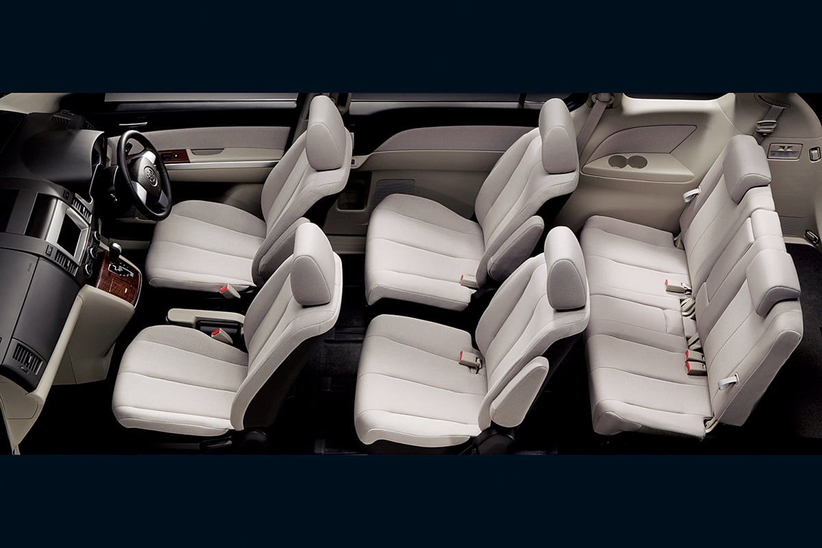 2006年に登場したマツダ3代目「MPV」。2016年まで販売された
