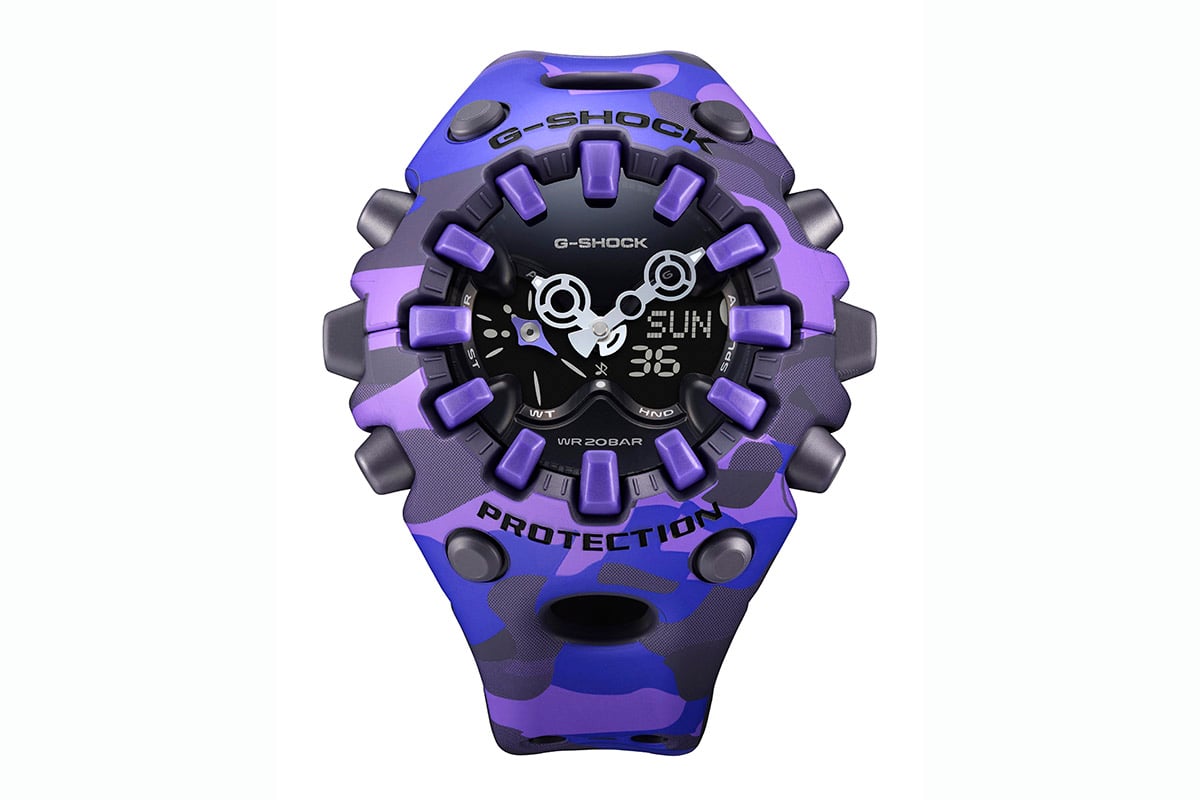 パープル×ブラックに鮮やかなブルーをプラス。力強さの中に知性を感じさせる「CASIO G-SHOCK GA-V01CMG-6A」（2万6950円 消費税込）