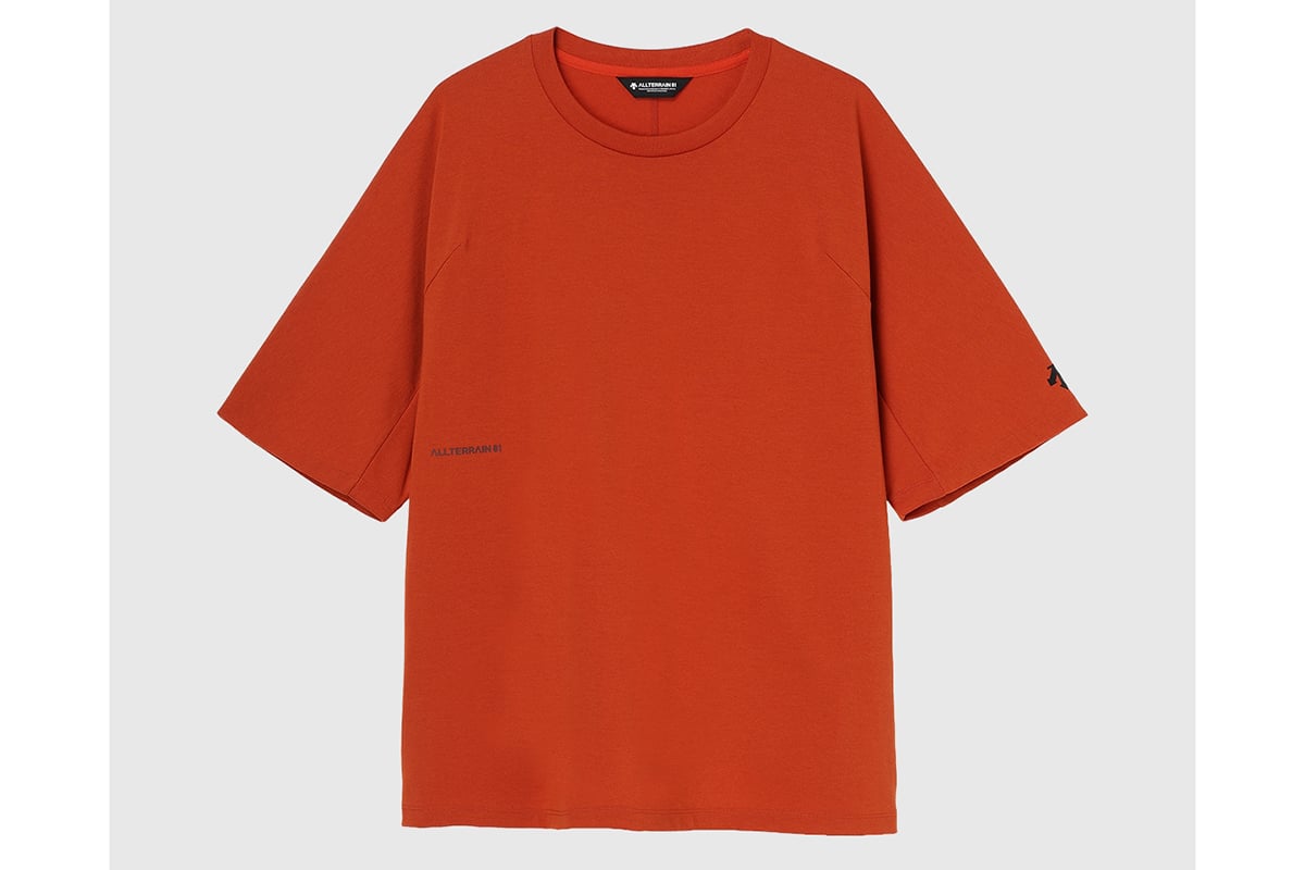 CL Y FORM H／S TEE（オレンジフォース）：1万2100円