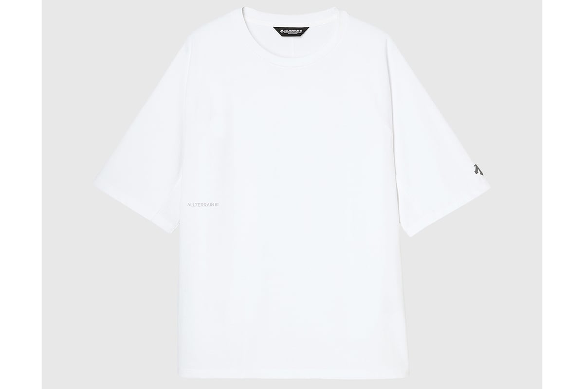 CL Y FORM H／S TEE（ホワイト）：1万2100円