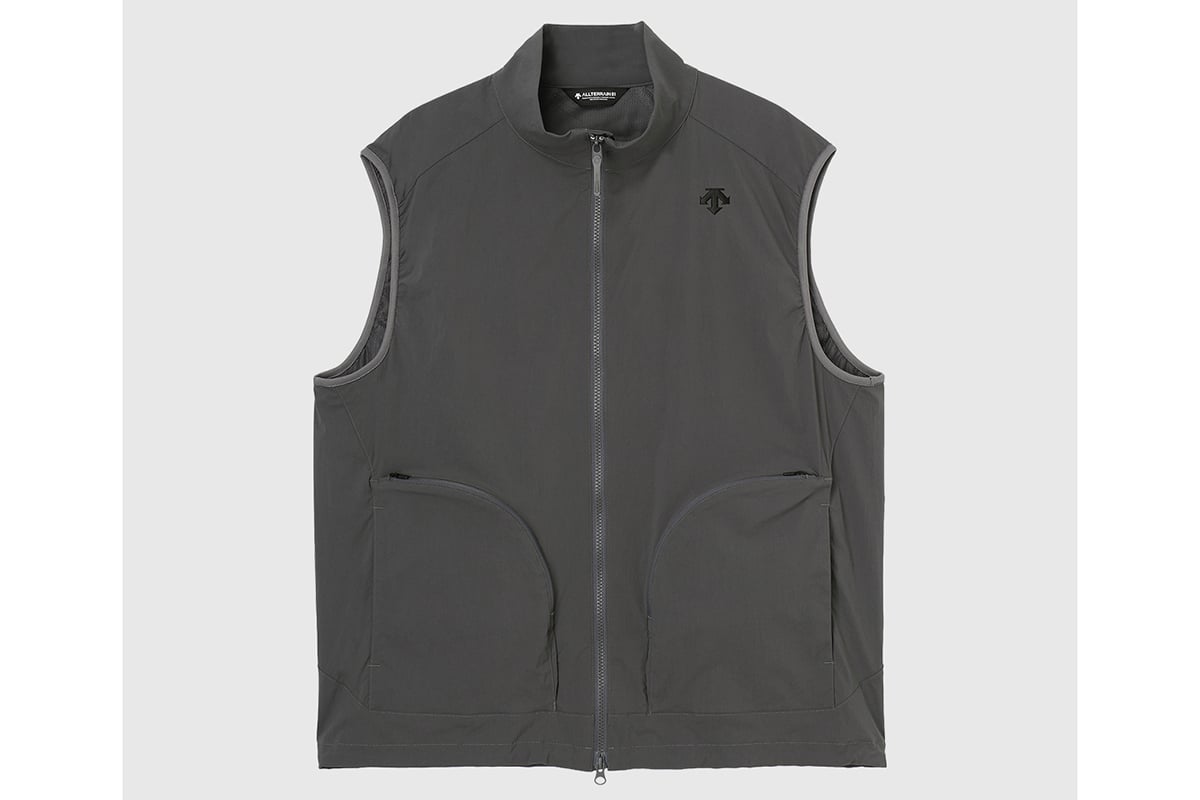 WASHER STRETCH VEST（チャコール）：2万4200円