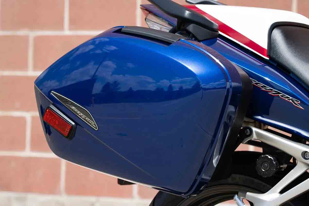 米国オンラインオークションに出品、落札された2007年式のホンダ「VFR800 インターセプター 25周年記念スペシャル」