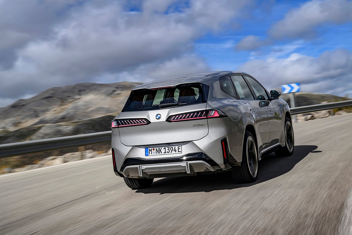 BMW新型「iX3」