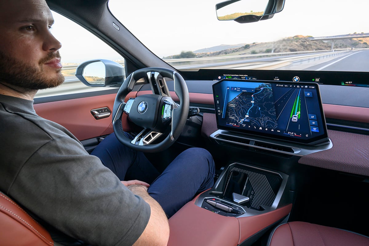 BMW新型「iX3」