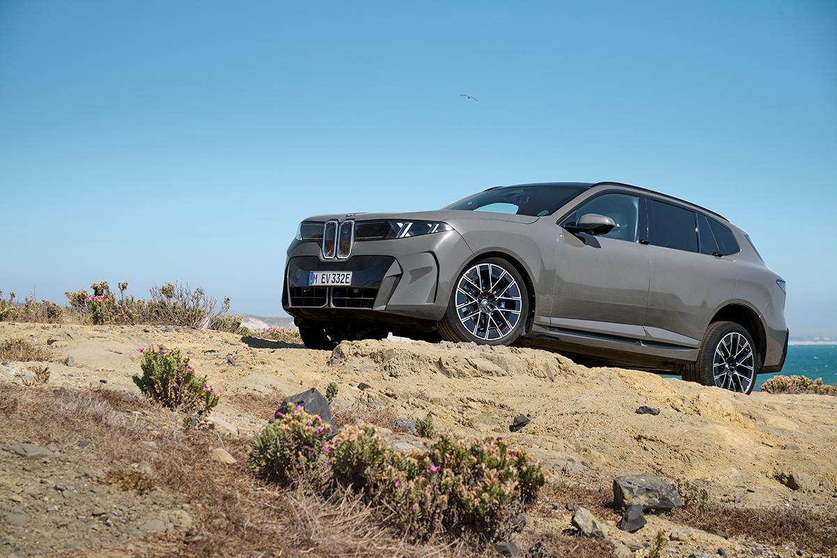 2026年6月30日に世界初公開されたBMW新型「X5」（iX5 60 xDrive）