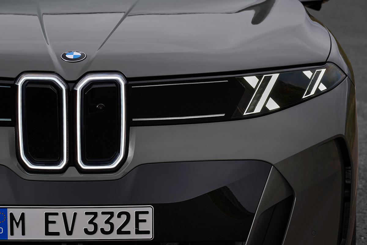2026年6月30日に世界初公開されたBMW新型「X5」（iX5 60 xDrive）