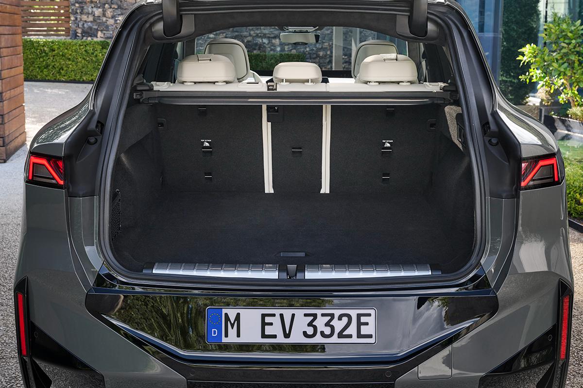 2026年6月30日に世界初公開されたBMW新型「X5」（iX5 60 xDrive）