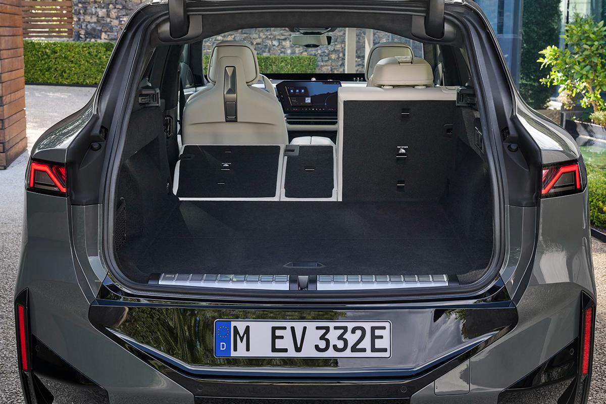 2026年6月30日に世界初公開されたBMW新型「X5」（iX5 60 xDrive）