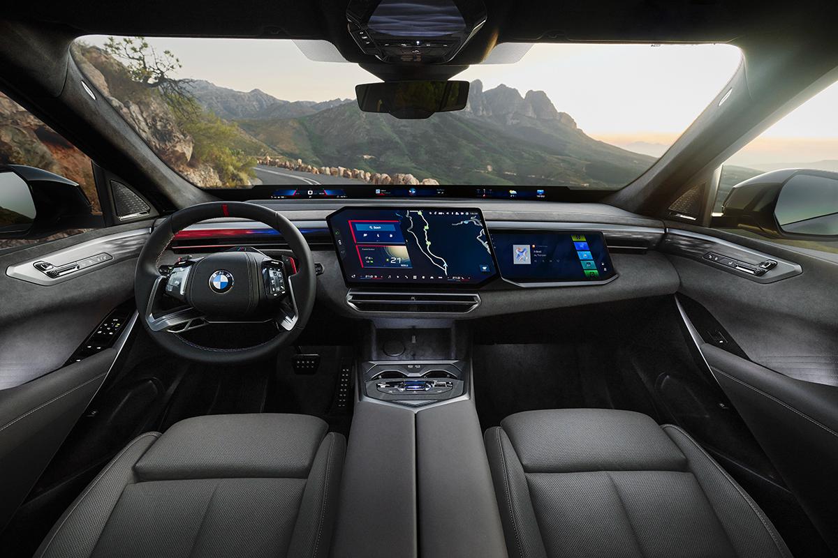 2026年6月30日に世界初公開されたBMW新型「X5」(X5 M60e)のインテリア