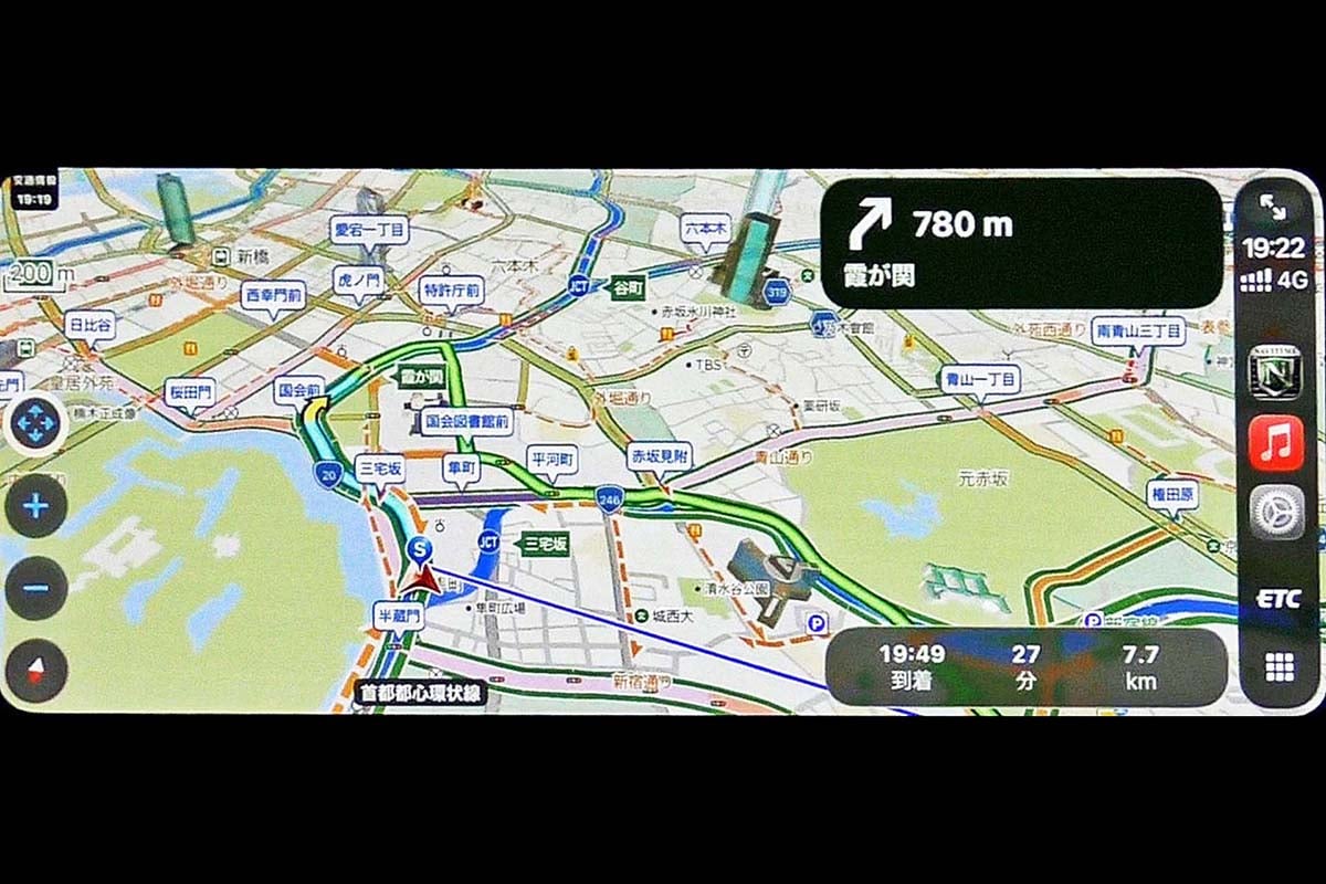 首都高・都心環状線にある三宅JCTで、新宿方面を目的地として走行中、あえて霞ヶ関方面へ向かうと、それを認識して最短策を行った