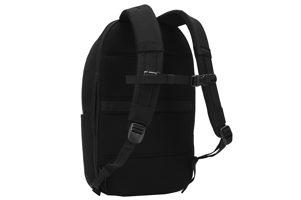 Grid Backpack 23L：2万3100円