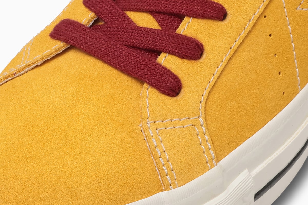 ONE STAR AGED SUEDE（ゴールド×レッド）：1万6500円