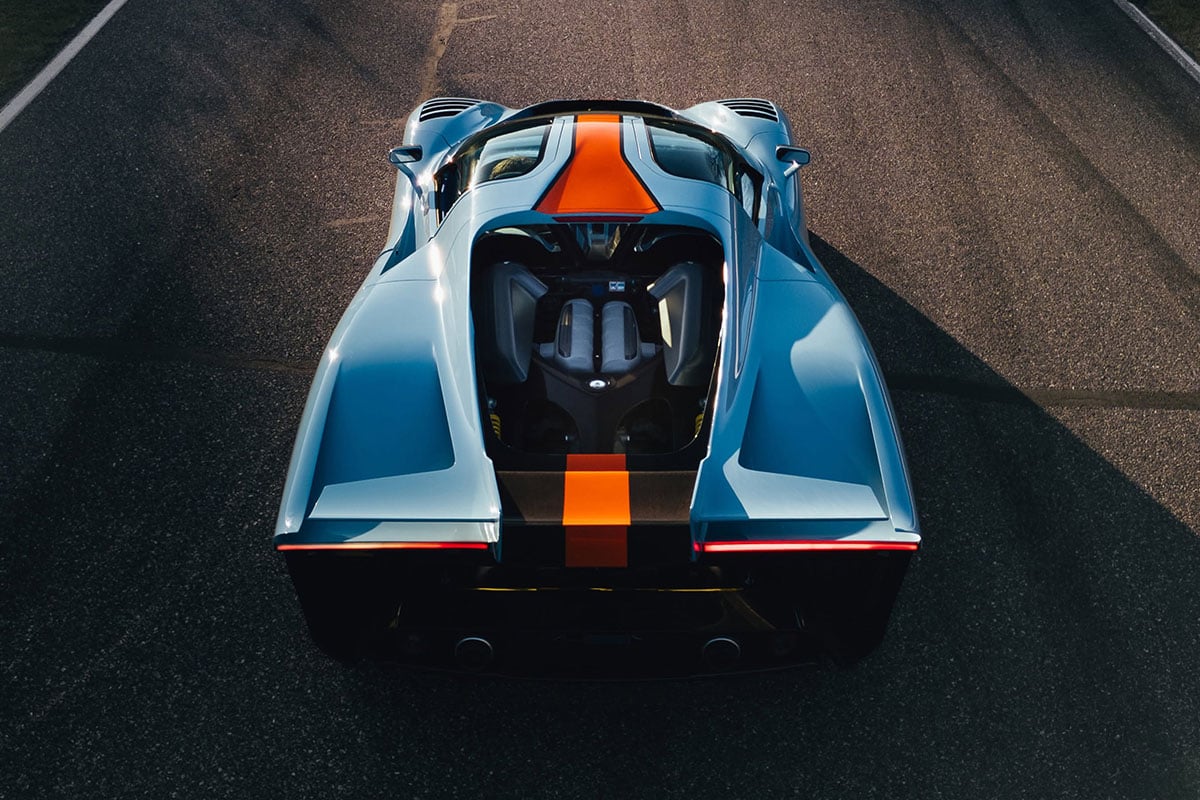 「ミラー・モータカーズ」の創立50周年イベントで世界初公開されたワンオフモデル「JC9」(C)Facebook『Miller Motorcars』