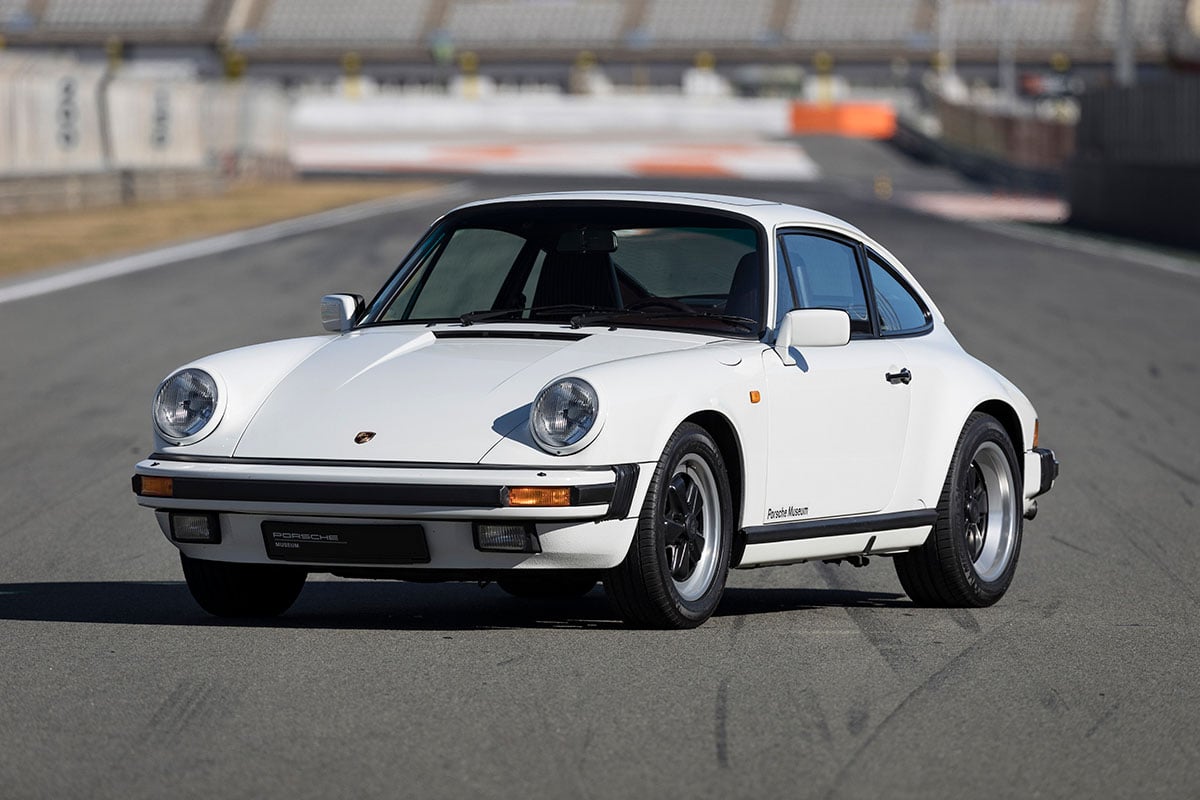 1974年モデルから登場した“Gシリーズ”。北米の安全基準に対応すべく前後にインパクトバンパーが備えられた