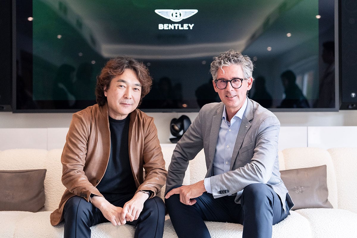 ベントレーのヴァリザー会長兼CEOと島下泰久氏
