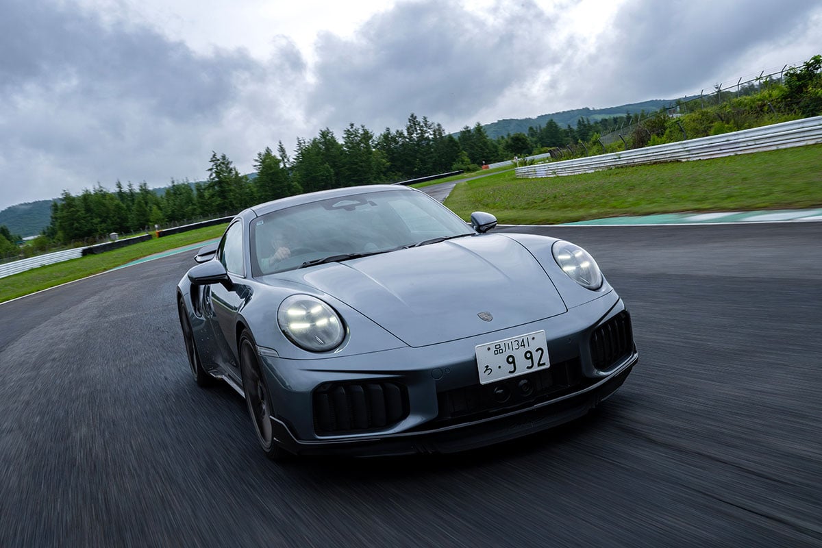 ポルシェ新型「911ターボS」