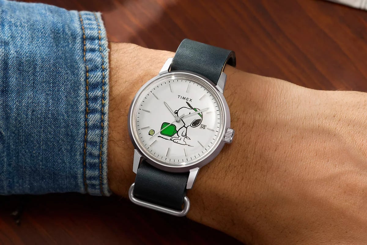 タイメックスの「Peanuts × TIMEX Marlin Pickleball」 「Peanuts x Timex Weekender Pickleball」。ダイヤルには年齢を問わず楽しめるとして人気が広がるピックルボールをプレーするスヌーピーを描いている。この他にもアメリカ建国250周年記念デザインなども発売。