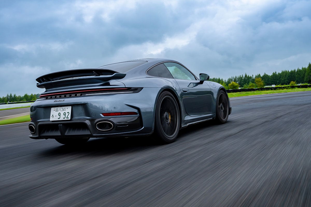 ポルシェ新型「911ターボS」