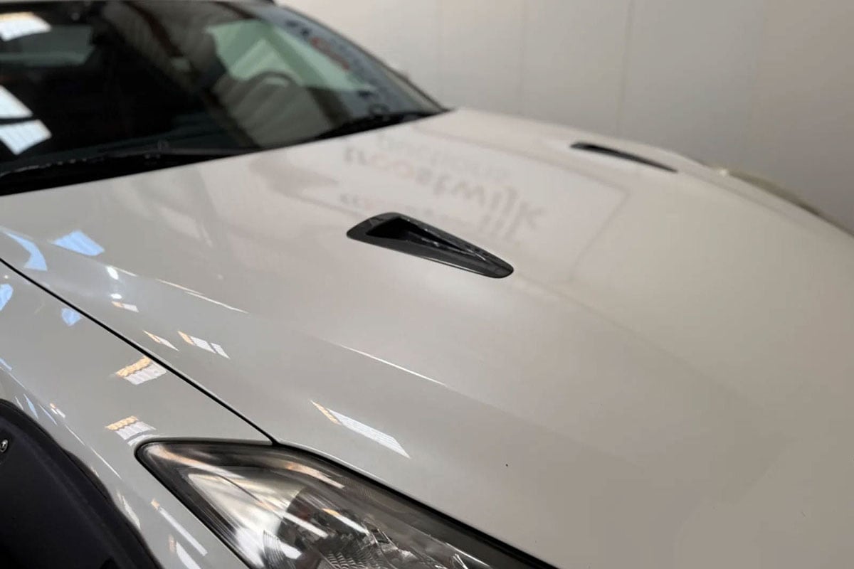 ダカール仕様にカスタムされた日産「GT-R」がオークションに登場（C）Troostwijk Auctions