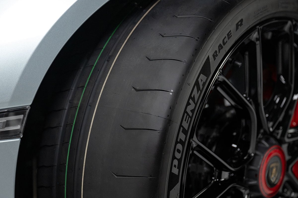 ランボルギーニ「レヴエルト SV」